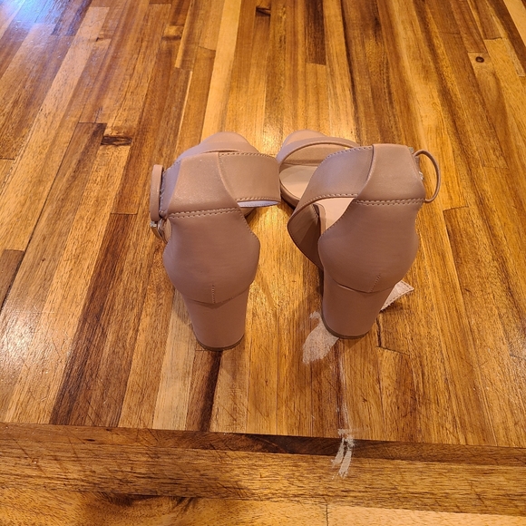 Nine West Pullin sandals - Picture 3 of 5